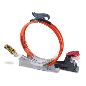 Hot Wheels Akrobasi Atlayışı Yarış Seti Loop Star