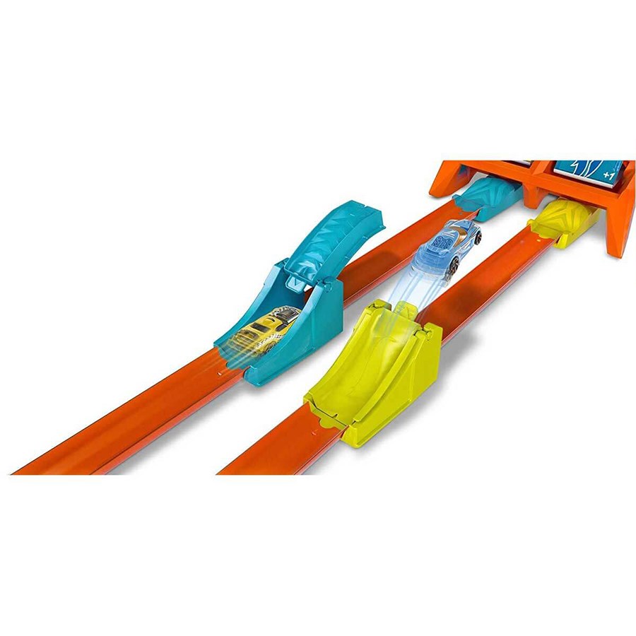 Hot Wheels Yüksek Skor Atlayışı Oyun Seti 