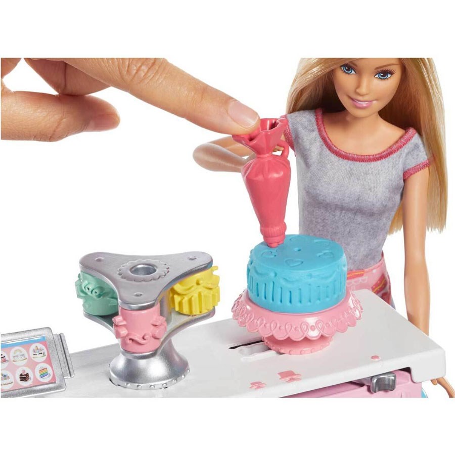 Barbie'nin Pasta Dükkanı Oyun Seti 