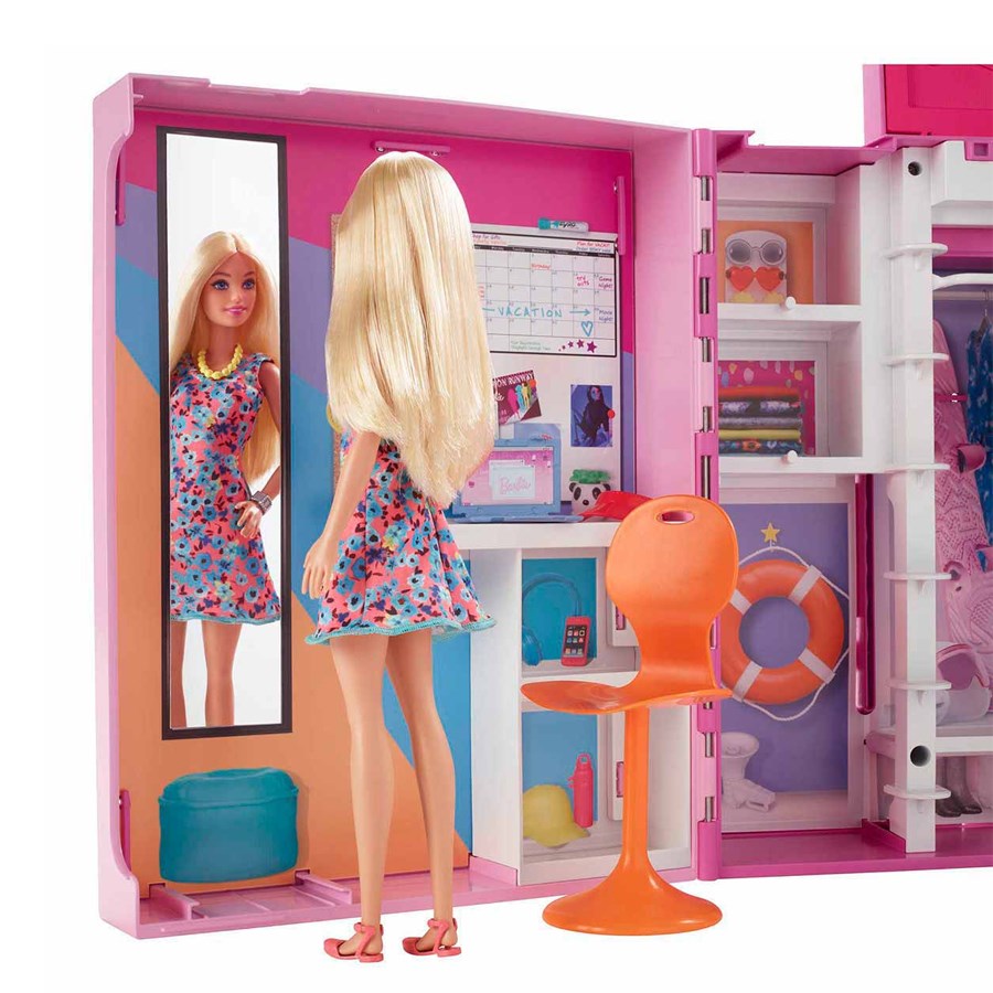 Barbie ve Yeni Rüya Dolabı Oyun Seti 