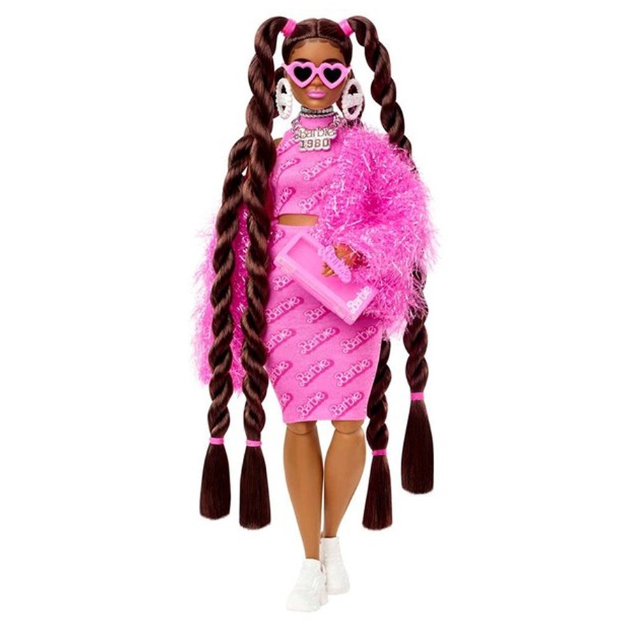 Barbie Extra Nostaljik Kıyafetli 