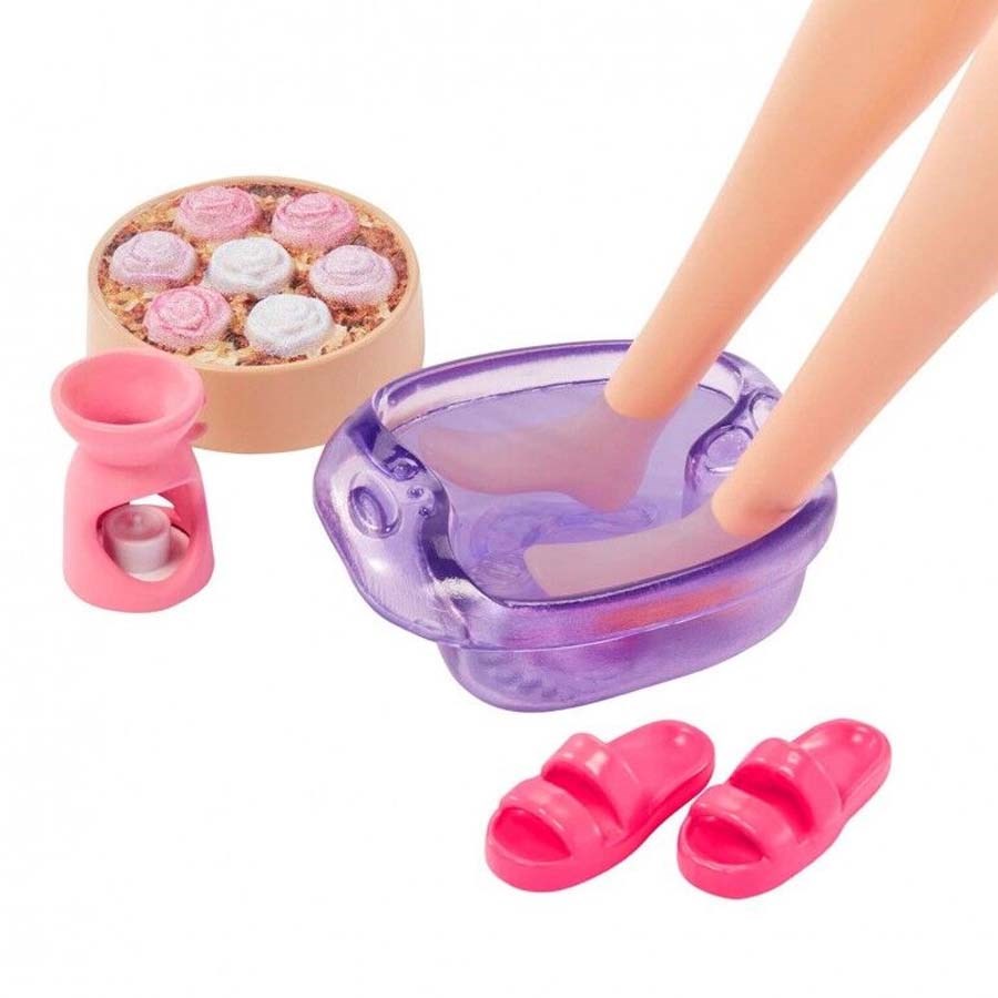 Barbie`ni Spa Günü Bebekleri-Sarışın 