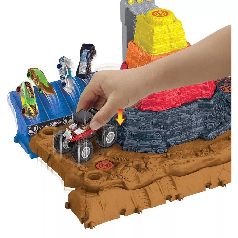 Hot Wheels Monster Trucks Muhteşem Çarpışma Arenas 