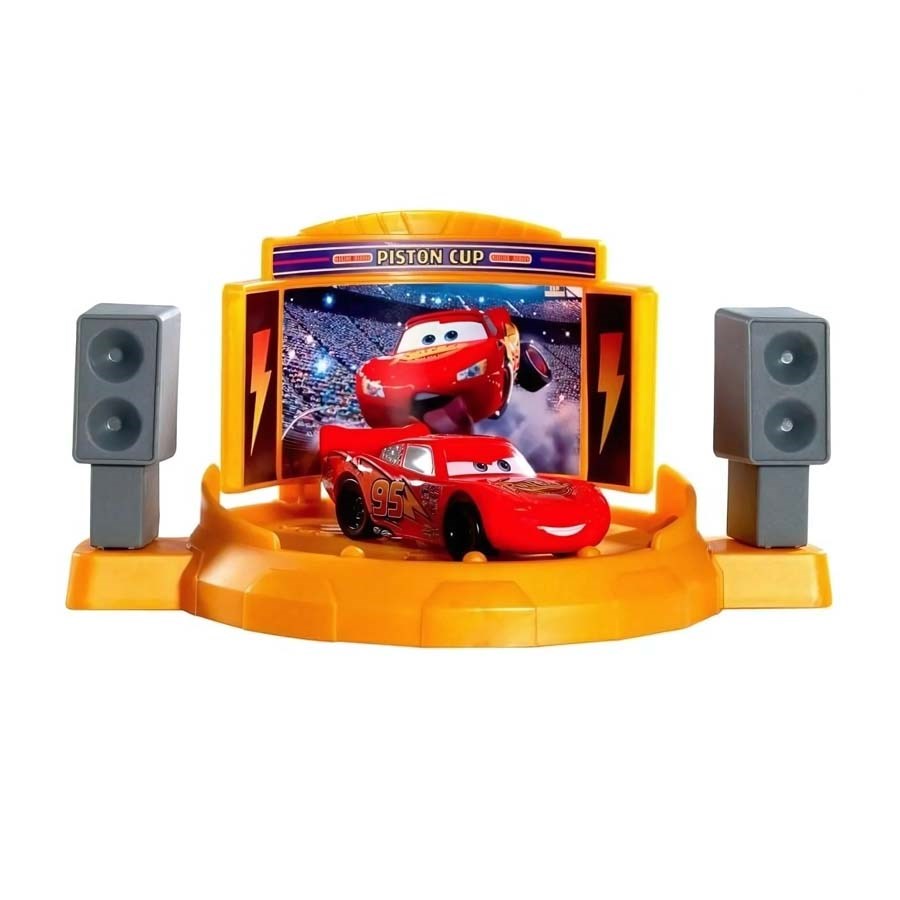 Cars Maceraya Başlangıç Oyun Seti 