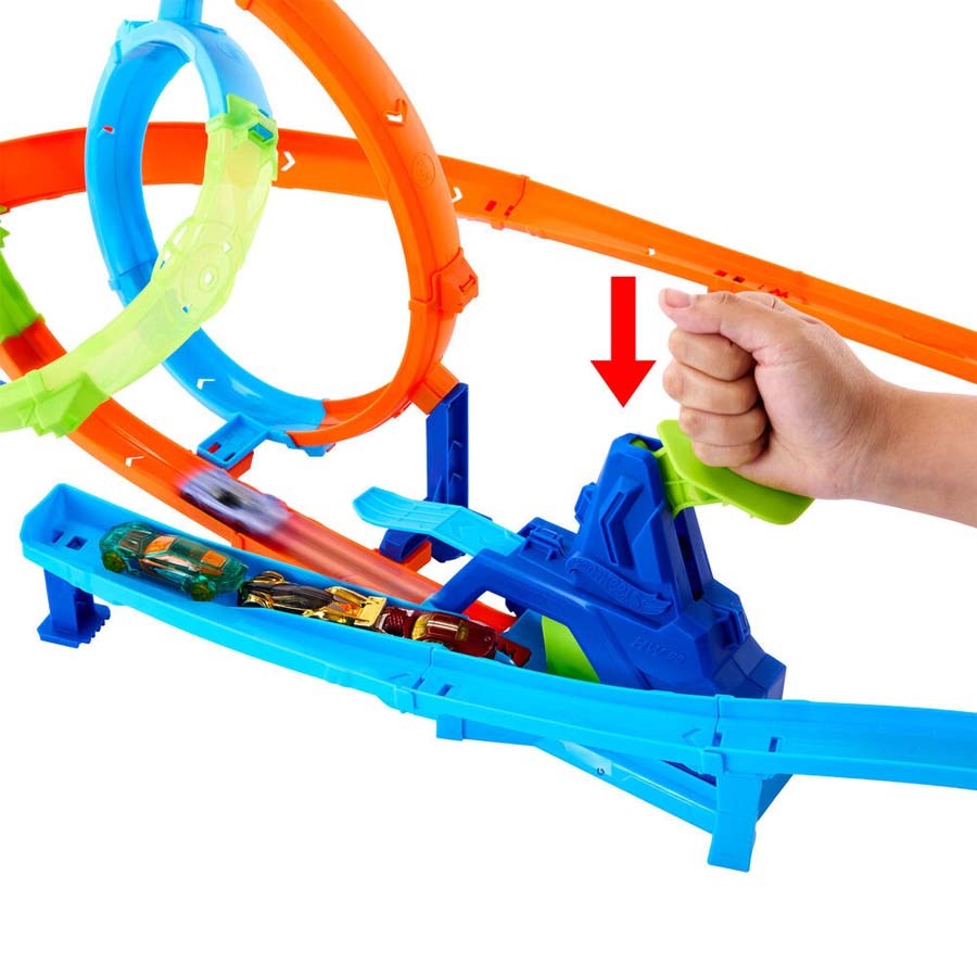 Hot Wheels Hızlı Fırlatma Kasırgası Oyun Seti 