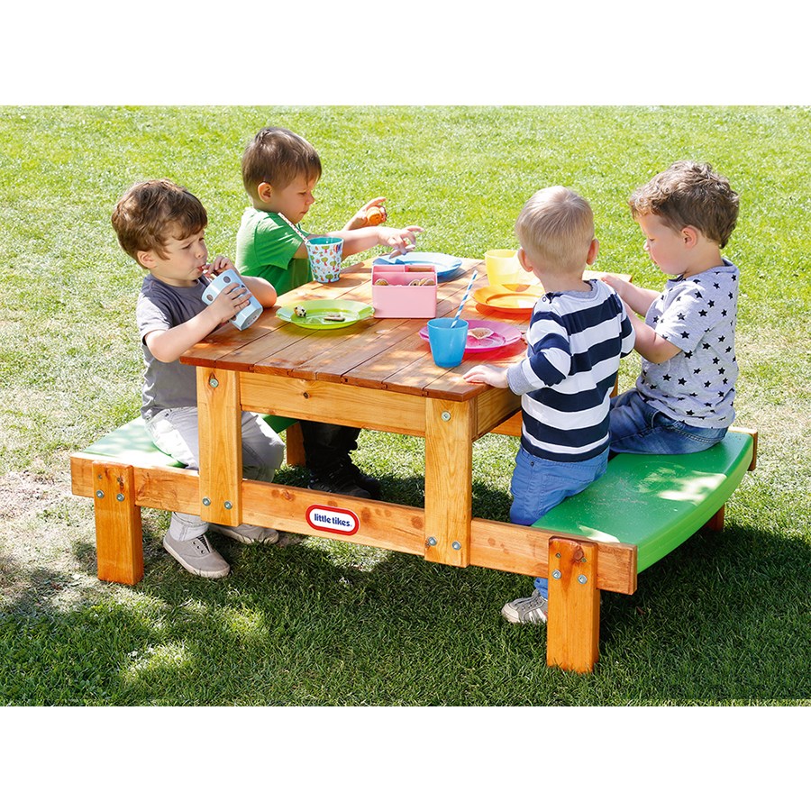 Little Tikes 2 In 1 Ahşap Kum Ve Piknik Masası 