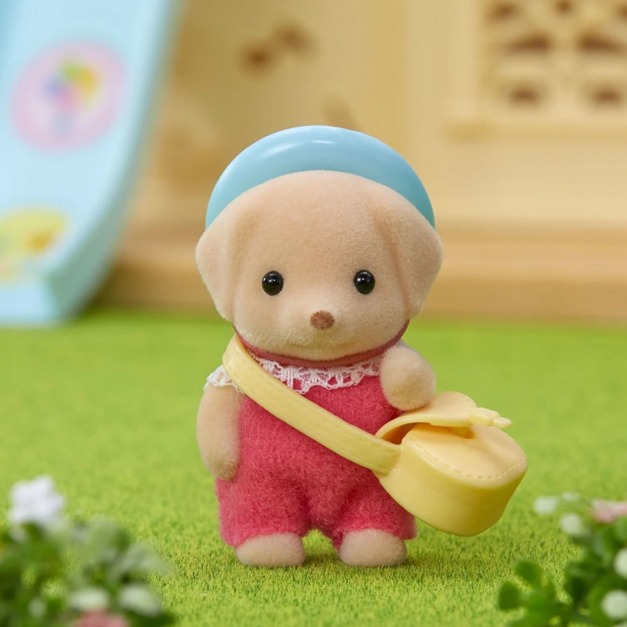 Sylvanian Families Sarı Labrador Bebek 