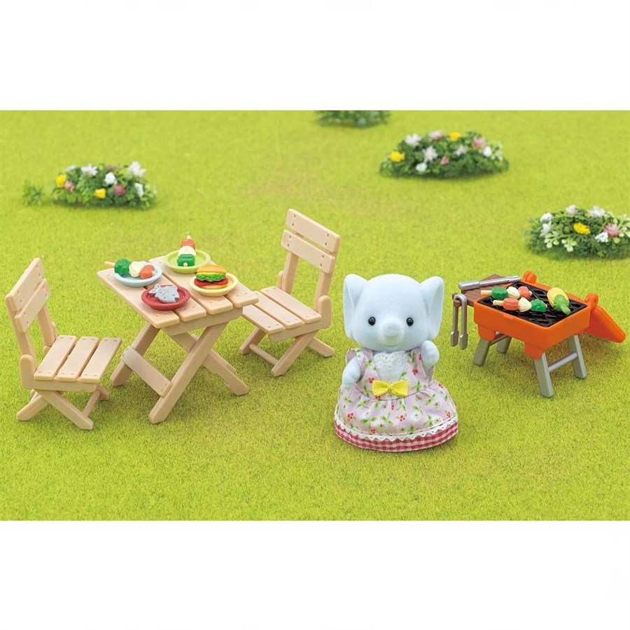 Sylvanian Families Barbekü Piknik Fil Kız 