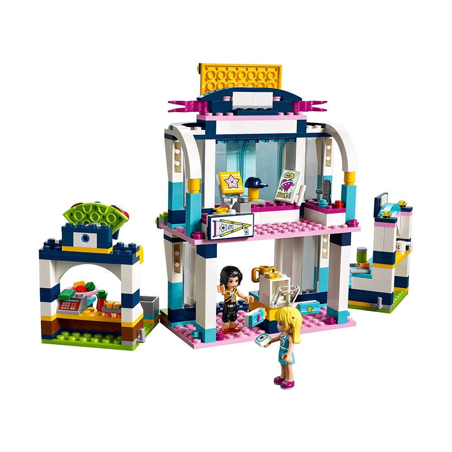 LEGO Friends Stephanie'nin Spor Sahası 41338 