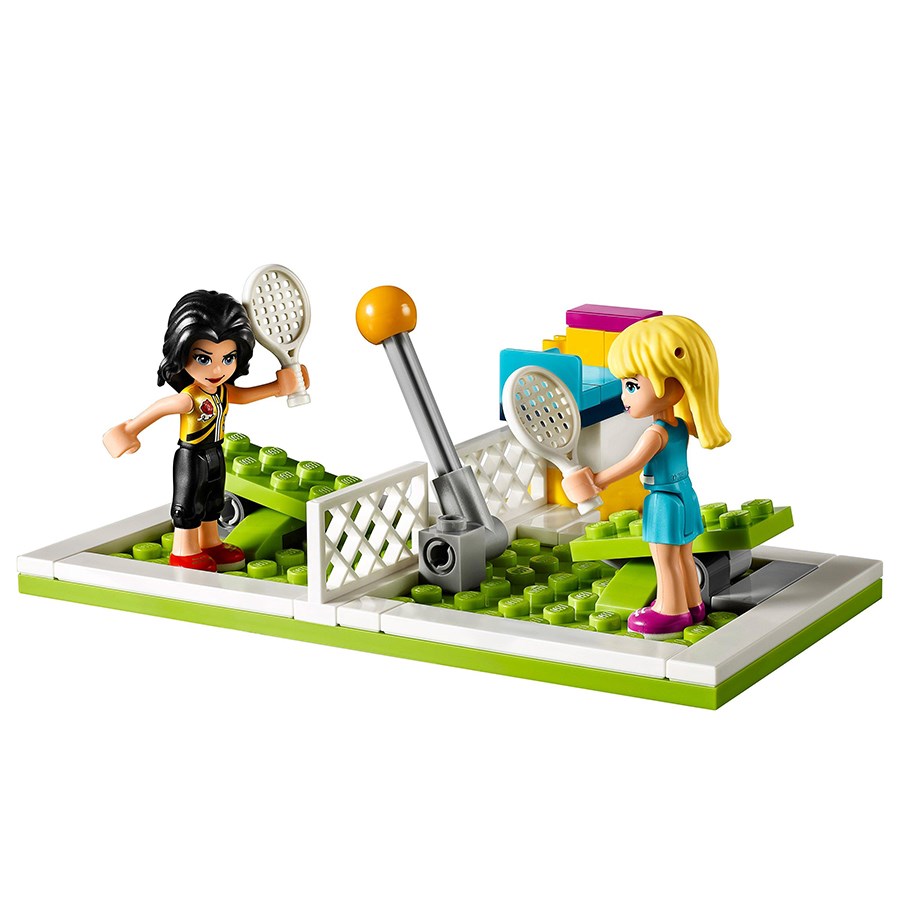 LEGO Friends Stephanie'nin Spor Sahası 41338 