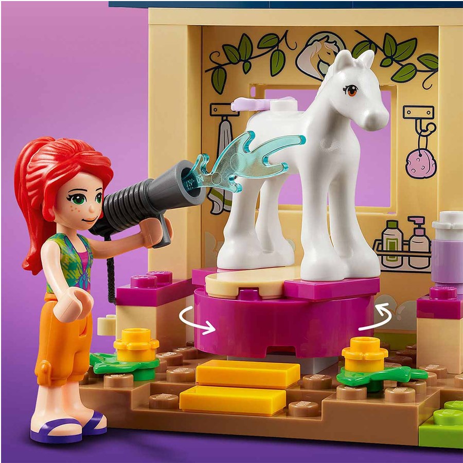 Lego Friends Midilli Yıkama Ahırı 41696 