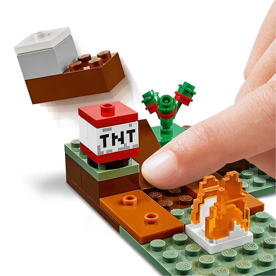 Lego Minecraft Taiga Macerası 