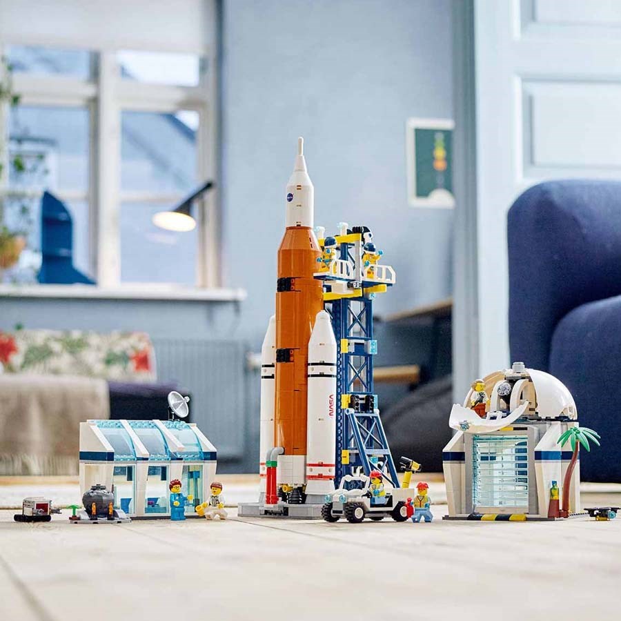 Lego City Roket Fırlatma Merkezi 60351 
