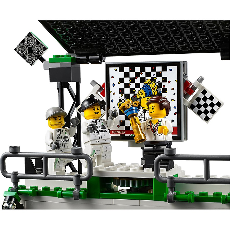 Lego Speed Champions MERCEDES AMG PETRONAS Formula 1 Takımı 75883 